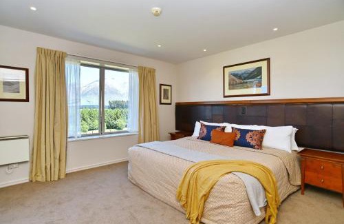 Windwhistle Villa | High Country Villa 239 - Canterbury Terrace Downs