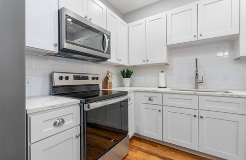 Auburn Apartment | High End 2 Bedroom in Downtown Auburn ~ 206 over Downtown Target