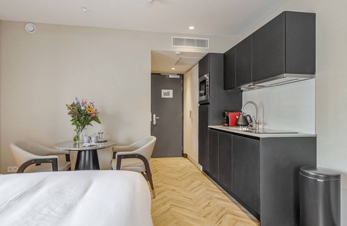 Slotervaart Apartment | High-end boutique studio near city center!