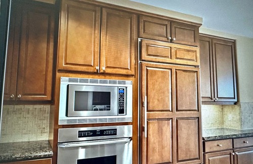 Camelback East Condo | High-end Condo in Luxury Full-Service High-Rise Building