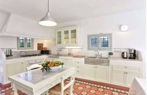 Margine Coperta-Traversagna Villa | High End Villa With Classic Pool & Design