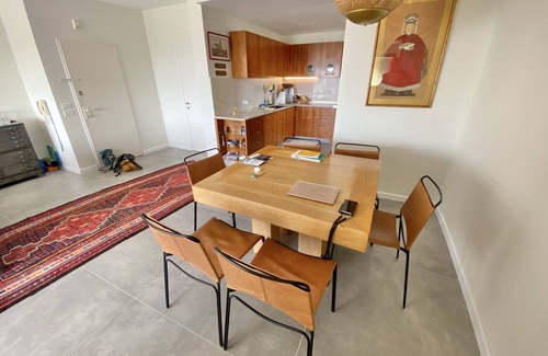 Old North Apartment | High end three bedroom apartment 8th floor with sea view, pool, parking!