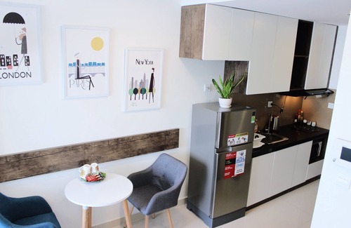 Bach Dang Riverside Apartment | High floor Cozy Studio near Center