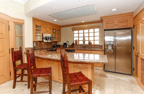 Los Cabos Condo | High floor w/amazing views in a 5 star resort on Medano Beach!