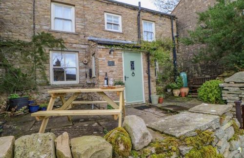 Hawes House | High House