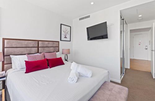 Surfers Paradise Apartment | High Level 1 Bedroom Apartment in Paradise