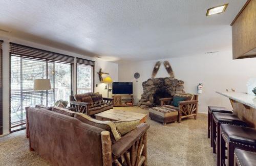 Montgomery Estates House | High Meadows Retreat
