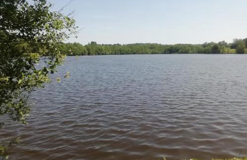Brigueuil Apartment | High Mill Lake - Etang de Brigueuil