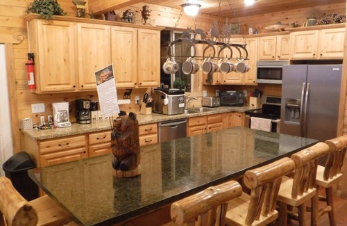 Tollgate Canyon Cabin | High Mountain Cabin, Spectacular Views, Minutes from Park City + Bunk House