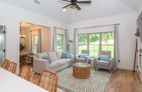 Tallassee House | High Noon at Kowaliga Bay | 3 Bed, 2 Bath