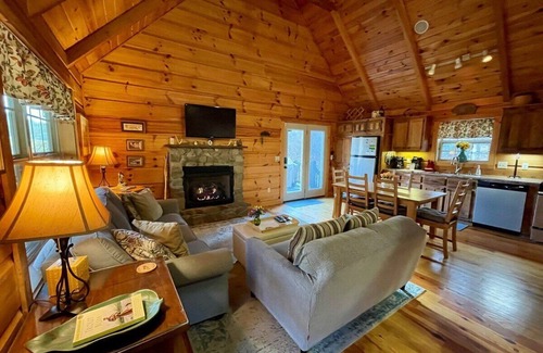 Grassy Creek House | High On Helton - Grassy Creek, NC