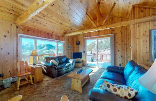 Estes Park House | High Pines Cabin