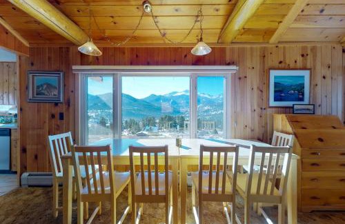 Estes Park House | High Pines Cabin