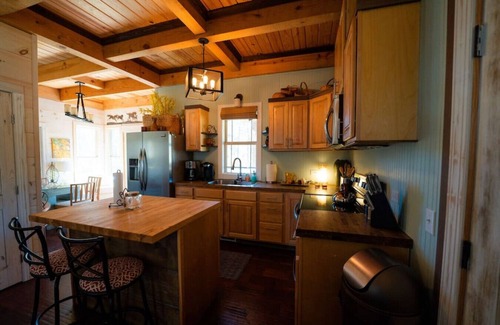 Mentone Cabin | High Point Cottage in the heart of Mentone!