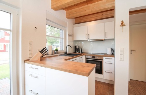 Sudbrookmerland House | High quality & detached holiday home for up to 4 persons + baby (NEW BUILDING!)