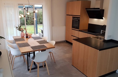 Scharendijke House | High-quality renovated, detached holiday home, 1.5 km from the North Sea beach