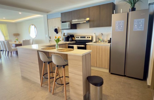 Llano de Los Patos Condo | High Rise Beachfront Condon -Stay@Valentino-