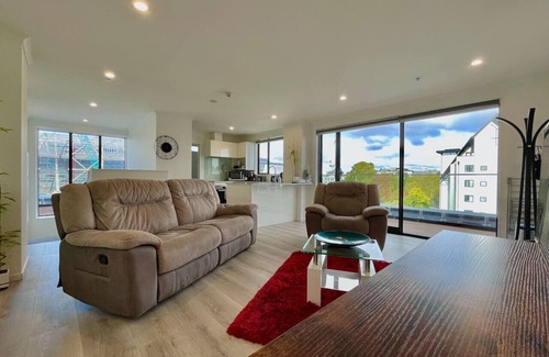 Linwood Apartment | High-rise CBD Luxury Apartment
