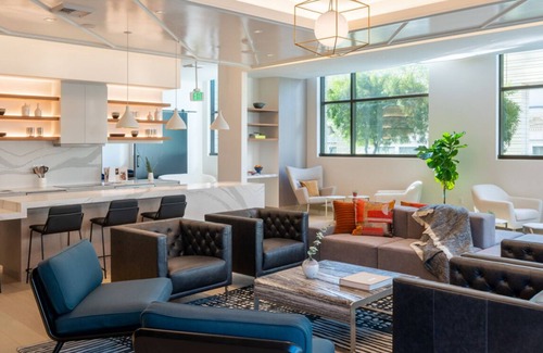 Historic Core Apartment | High-rise Luxury 2-bedroom apartment in the heart of the amazing DTLA