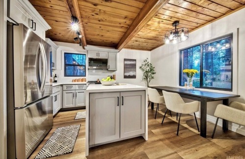 South Lake Tahoe Cabin | High Sierra Hideaway - Cozy Modern Cabin