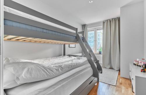 Solna Apartment | High standard apartment close to metro