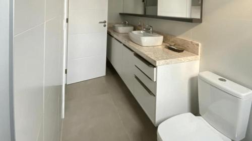 Xangri-La House | High-standard Condo 250m from the Beach