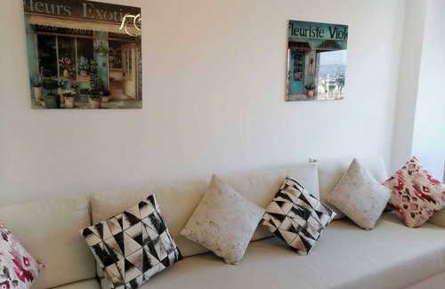Miramar Apartment | High standing apartment on the seafront