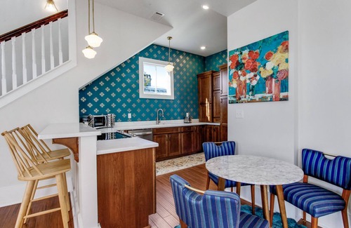 Savannah Victorian District Apartment | High Style, Awesome Location! 117D by Forsyth Park