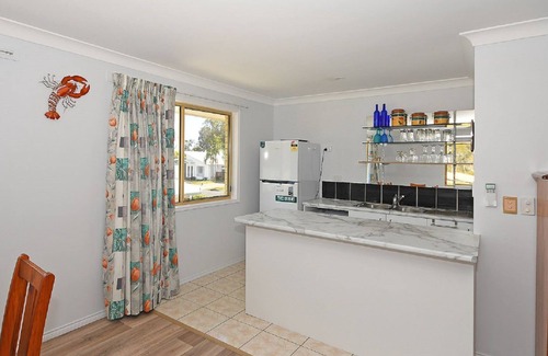 Traviston House | High Tide On Burrum (Whole House)- Close to Beach - 3BR- Aircon