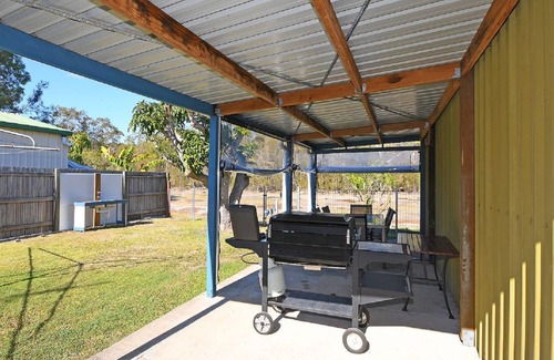Traviston House | High Tide On Burrum (Whole House)- Close to Beach - 3BR- Aircon