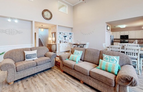Southpointe House | High Tide
