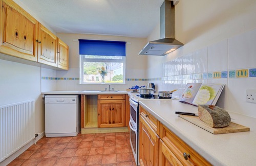 Portwrinkle House | High Tides - Three Bedroom House, Sleeps 6