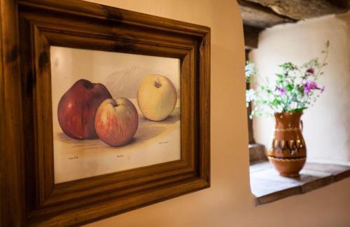 Bradninch House | Highdown Farm Holiday Cottages