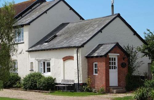 Bradninch House | Highdown Farm Holiday Cottages
