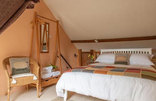 Bradninch House | Highdown Farm Holiday Cottages