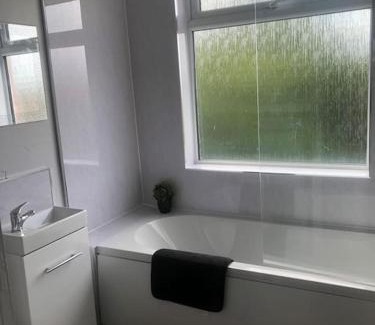 Scunthorpe House | Highfield House cosy 4 bedroom