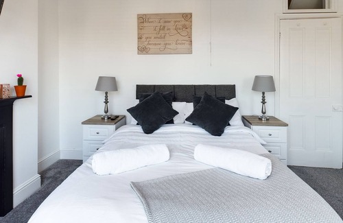 Rhuddlan House | Highfield Villa - Close To Castle