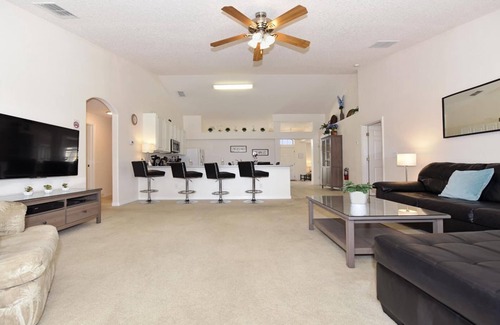 Legacy Park Villa | Highgate at Legacy Park - 5 Bed 3 Baths Villa
