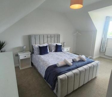 Barnstaple House | Highgow House