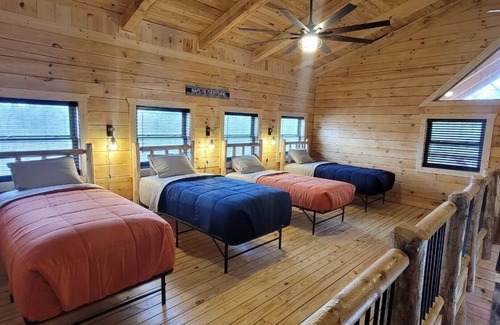 Rockbridge Cabin | Highland Lodge With Indoor Saltwater Pool