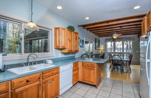 McHenry House | Highland Retreat | Incredible Lakefront, Deck
