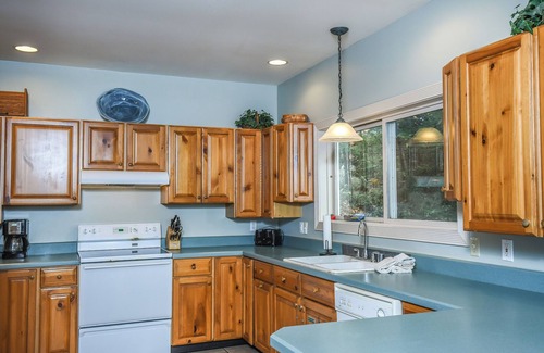 McHenry Cabin | Highland Retreat