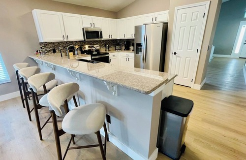 Highlands Reserve House | Highlands Reserve - fully renovated, ultra-modern 4-bedroom, 2-bathroom villa.