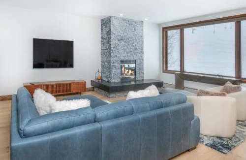 Highlands Townhomes Apartment | Highlands Slopeside #221 condo