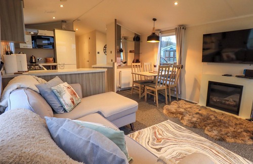 Lamplugh Cottage | HIGHLANDS WAY LODGE, pet friendly, with a garden in Cleator Moor