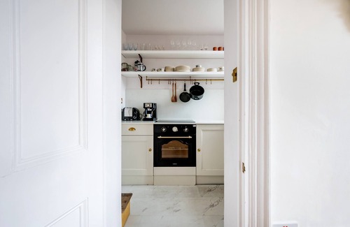 Islington Apartment | Highlife and Islington - by Out of Office Lifestyle