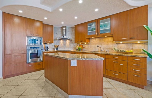 Honokowai Condo | Highly Desired Unit-Amazing Beach & Ocean Views-hot tub pool- large kitchen