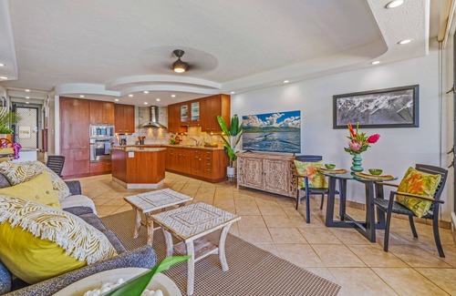 Honokowai Condo | Highly Desired Unit-Amazing Beach & Ocean Views-hot tub pool- large kitchen