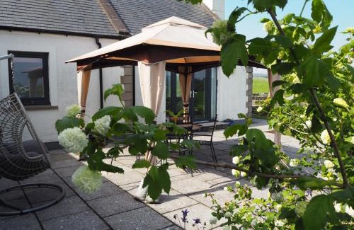Newbridge House | Highmains