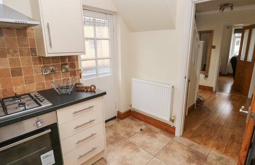 Burry Port House | HIGHMEAD, pet friendly, character holiday cottage in Burry Port